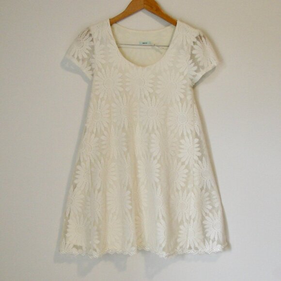 Anthropologie Kimchi Blue White Ivory Dress Floral Lace Mini Flare Wedding XS - Picture 2 of 16